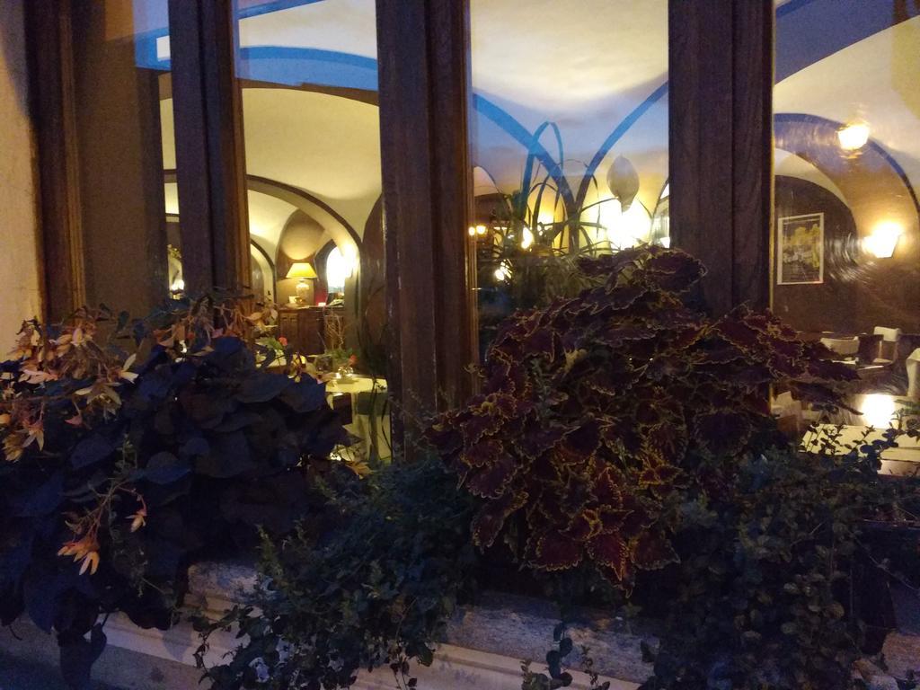 Albergo Ristorante Trieste Boves Exterior photo